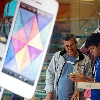 Confiança do consumidor nos EUA sobe em abril, aponta Conference Board