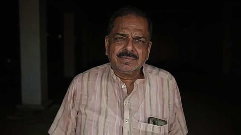 Conflito distante ameaça meios de subsistência no polo de vidro da Índia