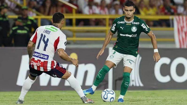 Andreas Pereira em Junior Barranquilla x Palmeiras — Foto: Cesar Greco / Palmeiras