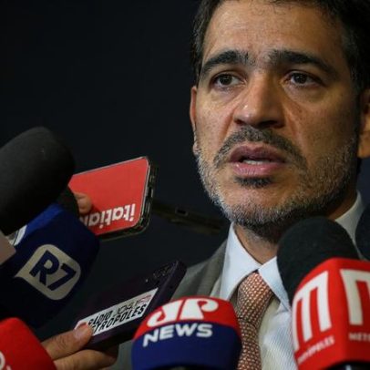 Parecer sobre indicação de Jorge Messias ao STF é lido na CCJ do Senado