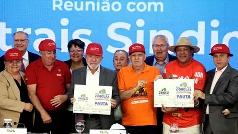 O presidente da República, Luiz Inácio Lula da Silva, durante reunião com dirigentes de centrais sindicais, no Palácio do Planalto.