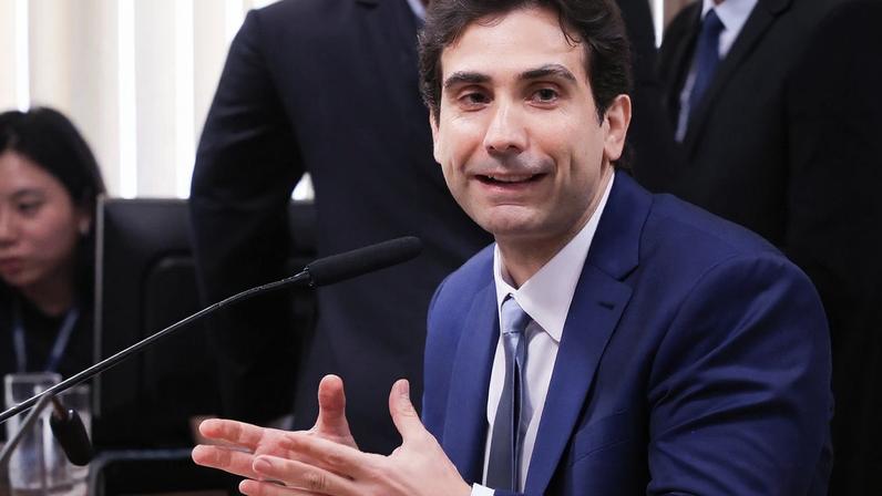 Brasília-DF – 08/04/2026 – O presidente do Banco Central, Gabriel Galípolo, na CPI do Crime Organizado. Foto: Lula Marques/ Agência Brasil.