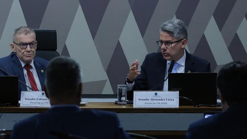 CPI do Senado do Crime Organizado durante leitura do parecer final do relator da CPI, senador Alessandro Vieira. Lula Marques/ Agência Brasil.