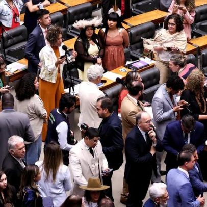 Câmara vota derrubar veto ao PL da Dosimetria; Senado ainda precisa decidir
