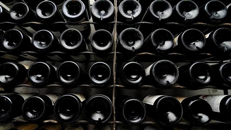 Mecanismo travado: forte recuo dos investimentos em vinhos