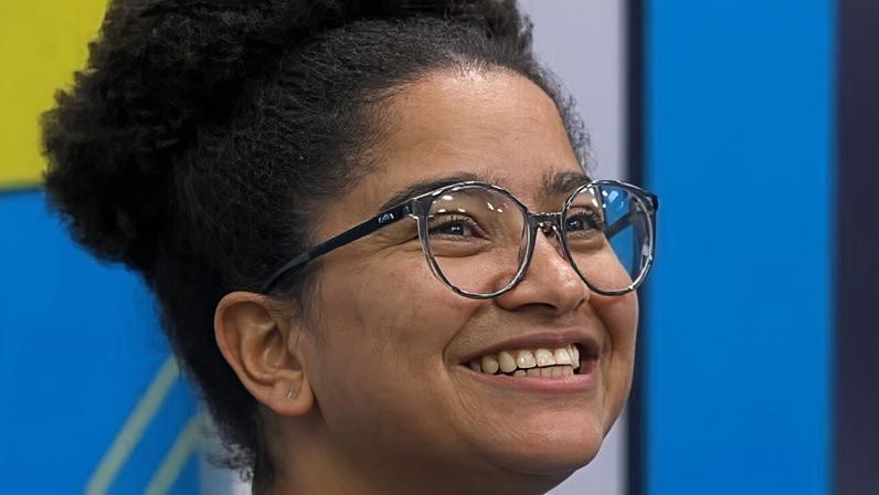 Milena reencontra mãe em dinâmica do BBB 26