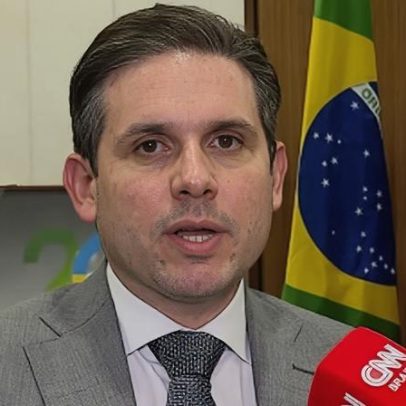 Hugo afirma que governo permanece dividido sobre a taxa das blusinha, segundo CNN