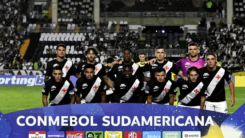 Time do Vasco contra o Audax Italiano — Foto: André Durão