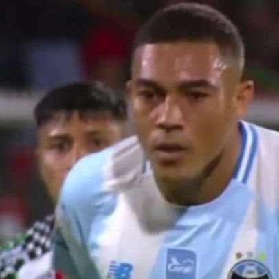 Carlos Vinícius perde três pênaltis seguidos em Palestino x Grêmio