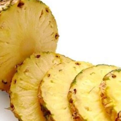 Abacaxi combina versatilidade e refrescância em diversas receitas