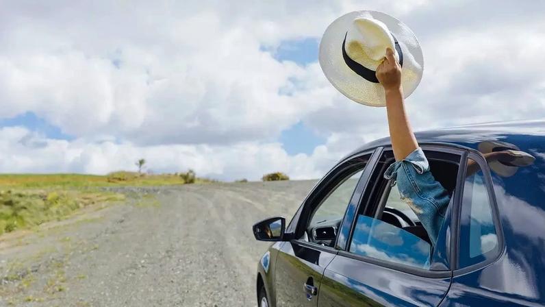 Para quem gosta de adrenalina, existem destinos ao redor do mundo que colocam à prova a coragem dos visitantes. Trilhas estreitas, pontes suspensas e alturas vertiginosas garantem experiências inesquecíveis — e um frio na barriga constante.