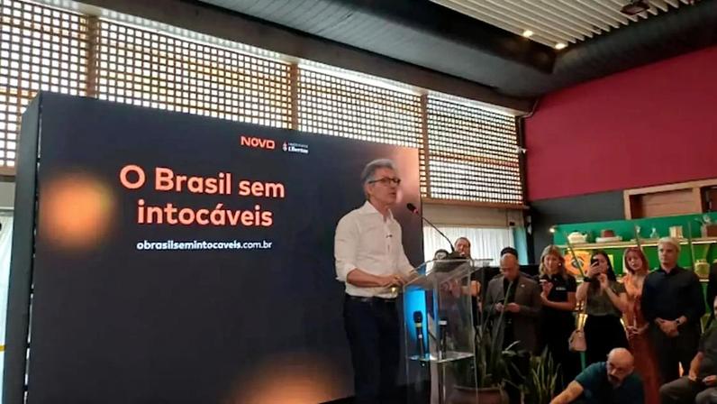 Romeu Zema lança diretrizes do seu plano de governo em um evento em São Paulo sob o mote 'O Brasil sem intocáveis'