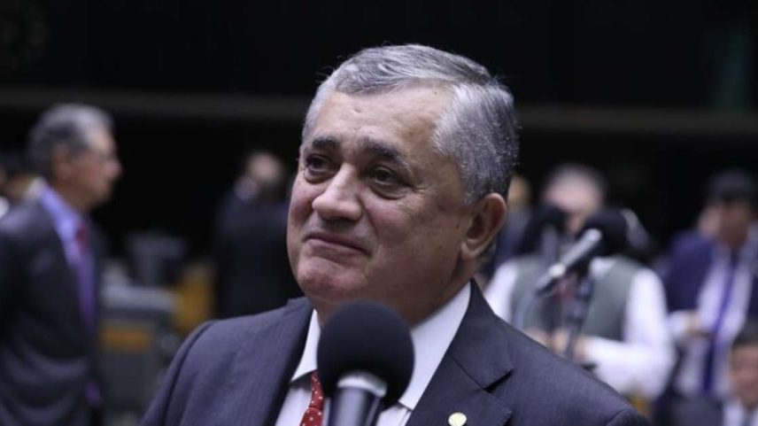 José Guimarães se reunirá com Hugo Motta nesta sexta-feira, 17, para tratar do tema