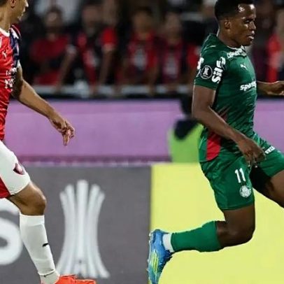 Arias lamenta empate do Palmeiras no Paraguai