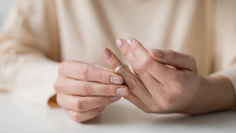 How to Find Hope and Healing After Your Marriage Ends
