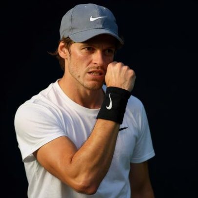 Sinner mira feito histórico em Madrid e pode superar Nadal e Djokovic