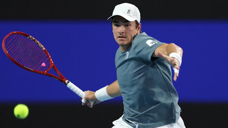 João Fonseca vence mais uma no Masters 1000, de Mônaco — Foto: AFP