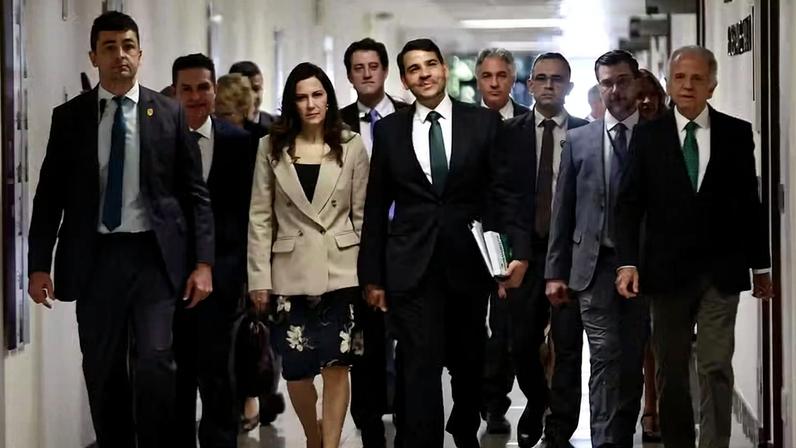 Advogado-geral da União Jorge Messias chega ao Senado para a sabatina na CCJ