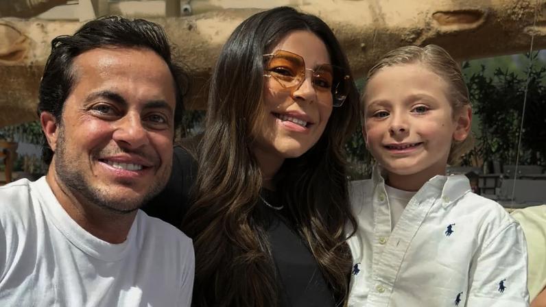 Thammy Miranda mostra o 2º filho pela primeira vez após nascimento e detalhe rouba a cena: 'Parece que já tem 2 meses'.