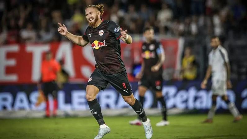 Braga vence Remo; hat-trick de Isidro Pitta não define vitória