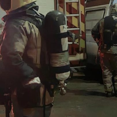 Prédio no Centro de Porto Alegre é evacuado após incêndio intenso