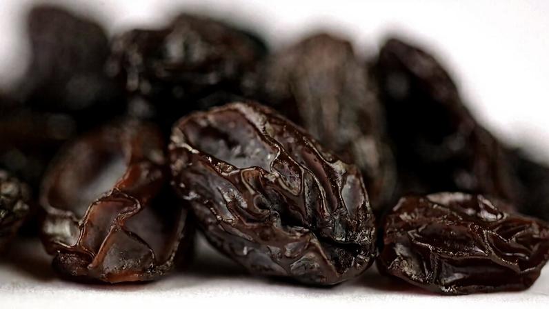 Planet Money transforma aborrecimentos diários em livro de economia