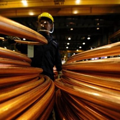 Cobre encerra queda de cinco dias com expansão da manufatura na China