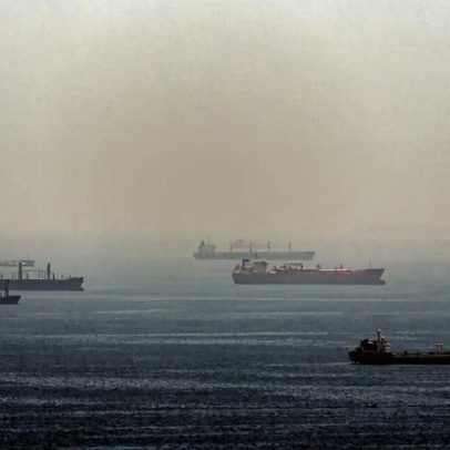 A moeda do Zimbábue está subvalorizada em quase metade, afirma governador