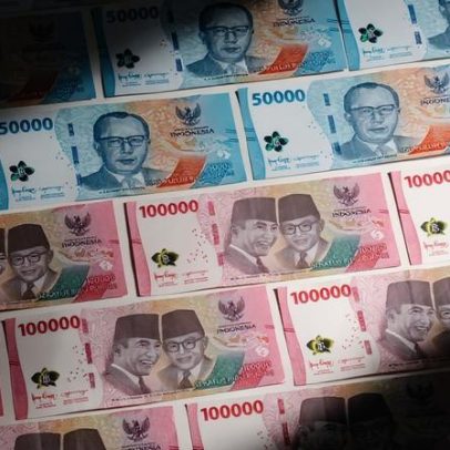 Rúpia da Indonésia cai mais em sete meses com alta do petróleo