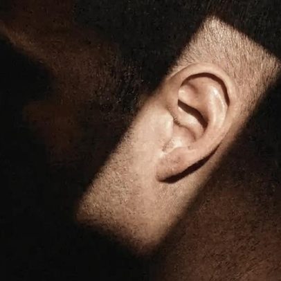 Fechar os olhos melhora a audição, aponta estudo