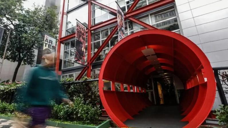 Fachada do prédio da Escola Panamericana de Artes e Design, na Avenida Angélica, em Higienópolis