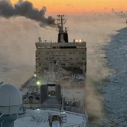 Micróbios, químicos e fogo buscam conter derramamentos de petróleo no Ártico