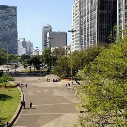 Vale do Anhangabaú: transformação e memória urbana em São Paulo