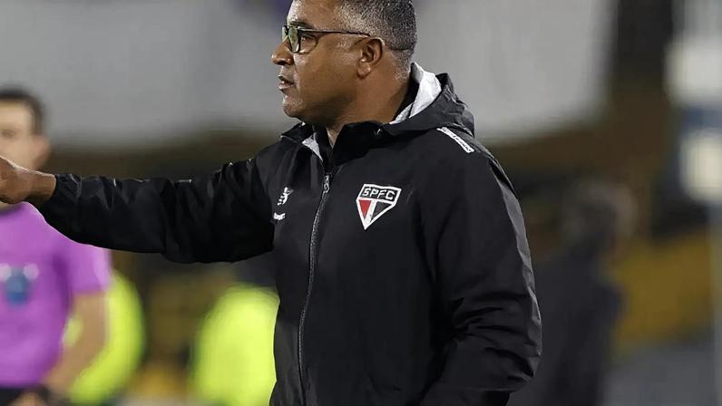 Roger Machado explica estratégia diante do Millonarios –