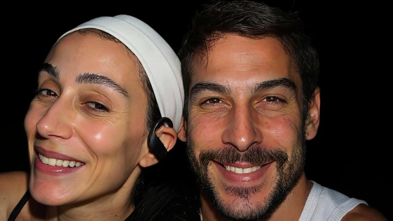 Gravidez de Michelle Barros e Shia Phoenix é MENTIRA?! Ex-'Fazenda' diz que gestação é 'sonho antigo de empreender' e web se revolta: 'Apelação'.