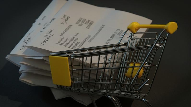 Dados mostram que setor do varejo busca equilíbrio em recomposição de vendas e controle de estoque