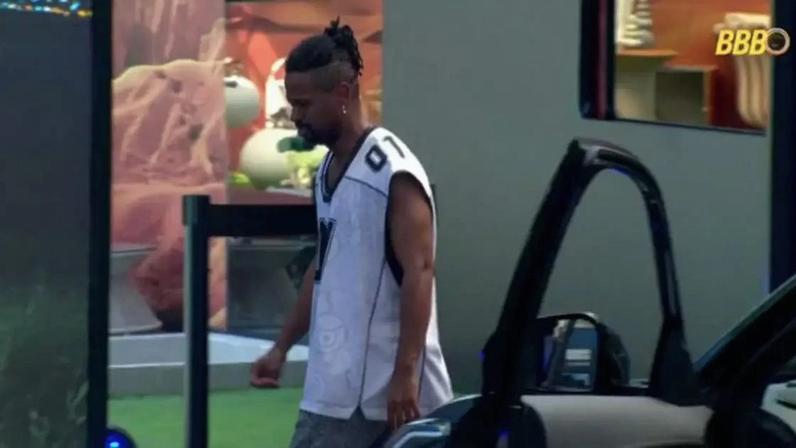 Leandro Boneco passa mal durante a Prova do Finalista no 'BBB 26'.