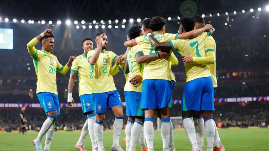 Jogadores da Seleção Brasileira no duelo contra o Senegal