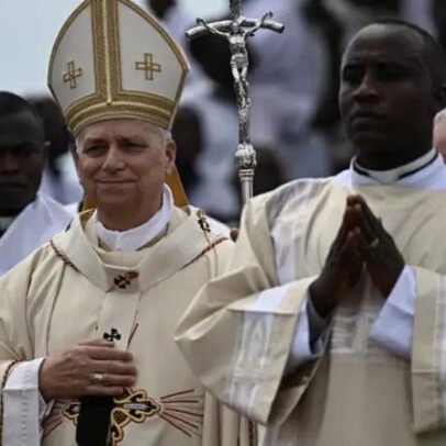 Papa diz que a humanidade sente fome de paz em missa no Camarões
