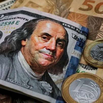 Dólar à vista permanece estável diante de tensões EUA e Irã