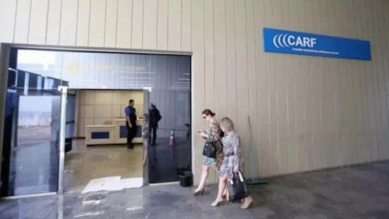 Julgamento do mérito do caso do Itaú no Carf permanecerá suspenso até um desfecho