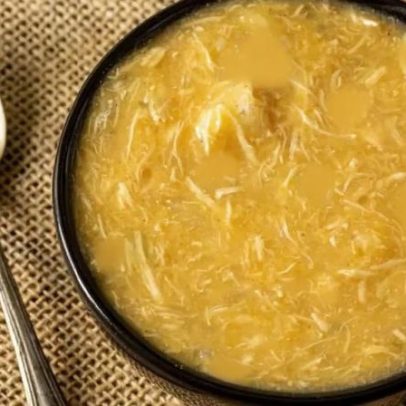 Quatro pratos com mandioca para almoço saudável e prático