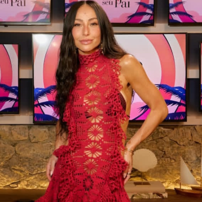 Sabrina Sato: Figurino da temporada de Minha Mãe com Seu Pai vai de crochê a pijama