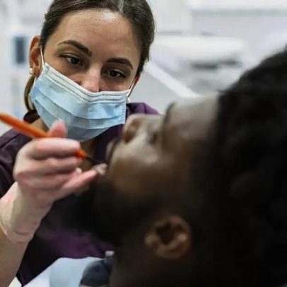 Brasileiros recorrem a clínicas odontológicas na Europa