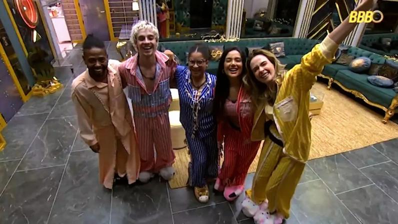Top 5 viveu madrugada intensa na festa do pijama