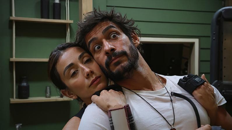 Lembra deles? Casal polêmico de ‘A Fazenda 17’, Michelle Barros e Shia Phoenix anunciam gravidez.