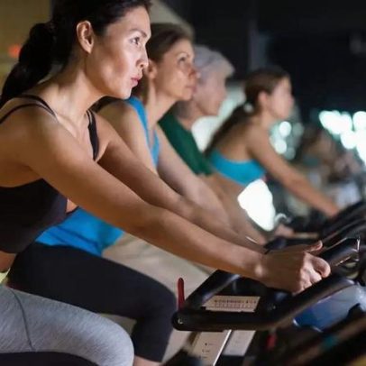 Spincycle une bike e experiência sensorial para queimar calorias