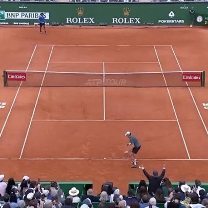 Alcaraz desiste do ATP 500 de Barcelona; Sinner amplia liderança no ranking