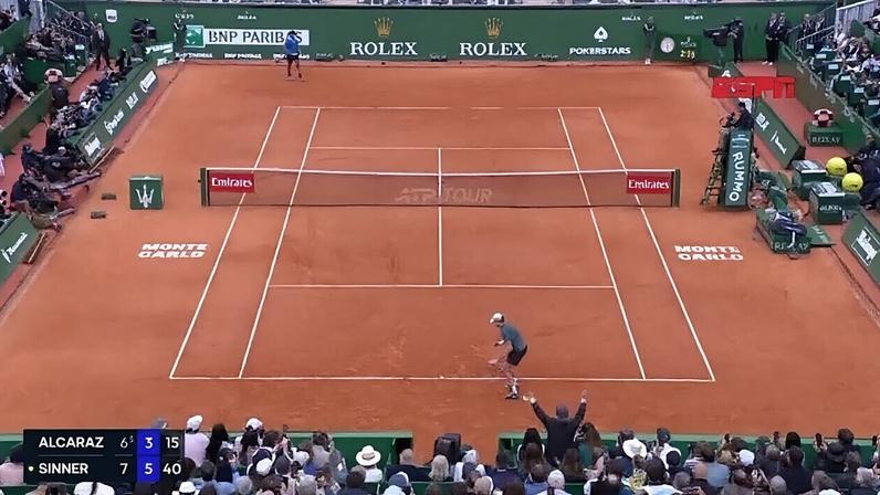 Alcaraz desiste do ATP 500 de Barcelona; Sinner amplia liderança no ranking