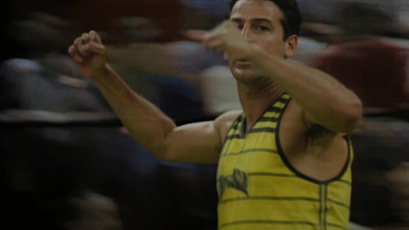 Tadeu Schmidt faz homenagem ao irmão Oscar